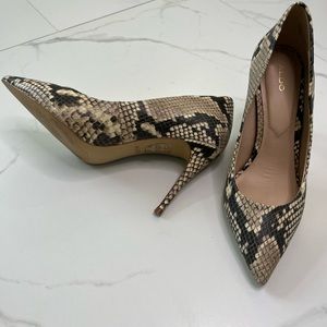 Faux snake skin aldo heels